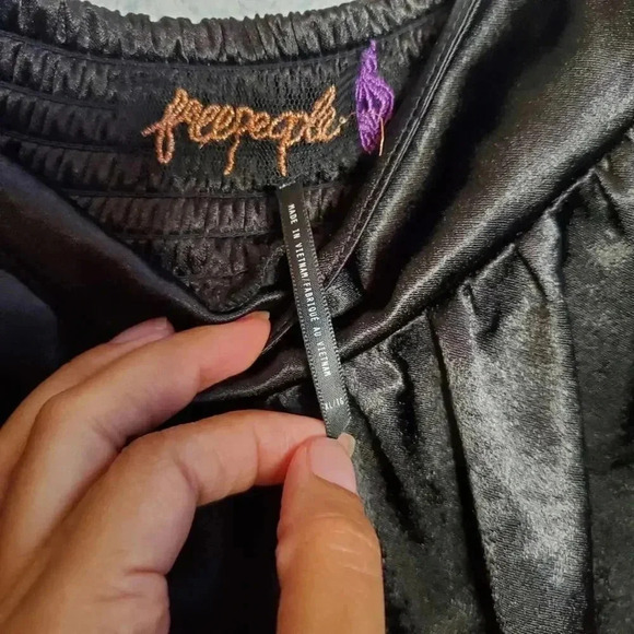 Pretty Daze Silky Skirt in Black Free People Size XL - Picture 7 of 7